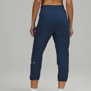 Lululemon Adapted State High Rise Joggers Crop